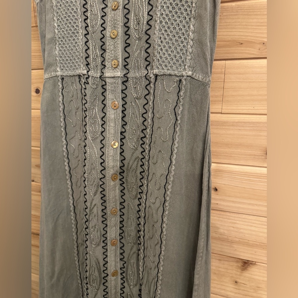MPH Medium Rayon Lightweight Embroidered Button Front Bohemian Tank Maxi Dress - Picture 4 of 11